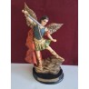 San Miguel Arcángel bulto 25 cm c/piedra